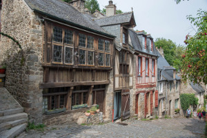 dinan ville